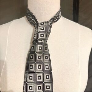Ike Behar Men's Tie Silk Grey Geometric  Handmade Necktie Classic Cravat